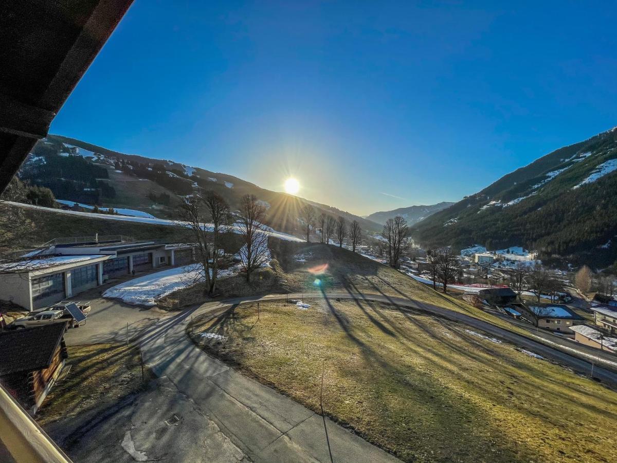 Saalbach Apartments Landhaus Bernkogel - Ski In Ski Out Esterno foto