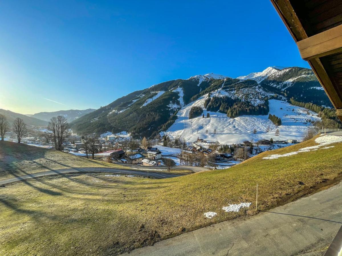 Saalbach Apartments Landhaus Bernkogel - Ski In Ski Out Esterno foto