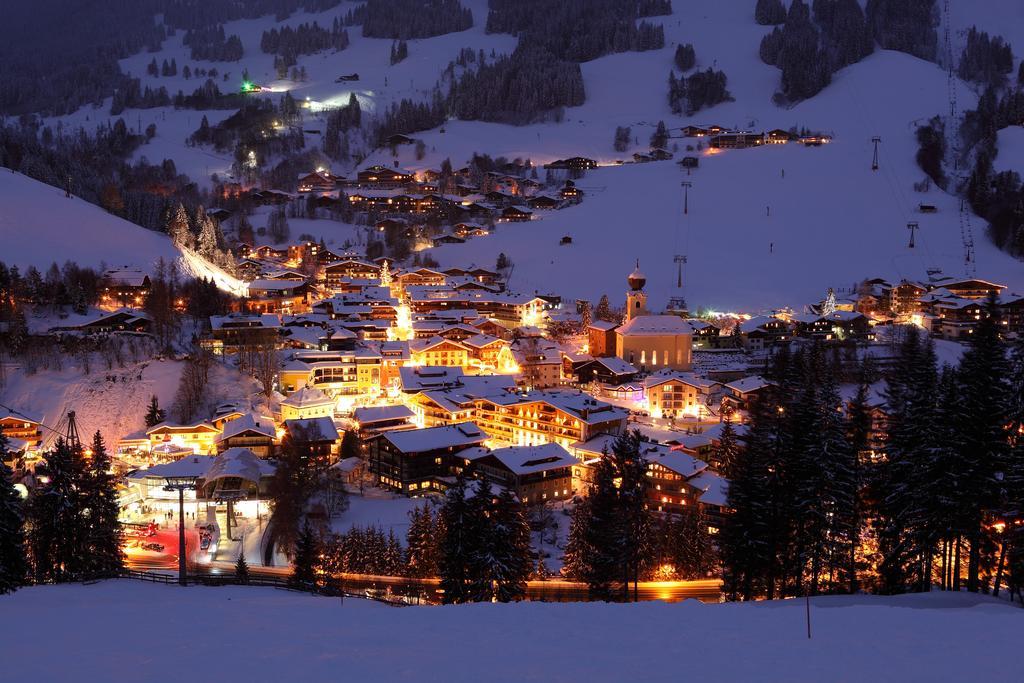 Saalbach Apartments Landhaus Bernkogel - Ski In Ski Out Esterno foto
